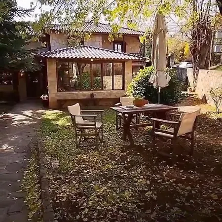 Helydorea Zen Bed& Breakfast Гостевой дом